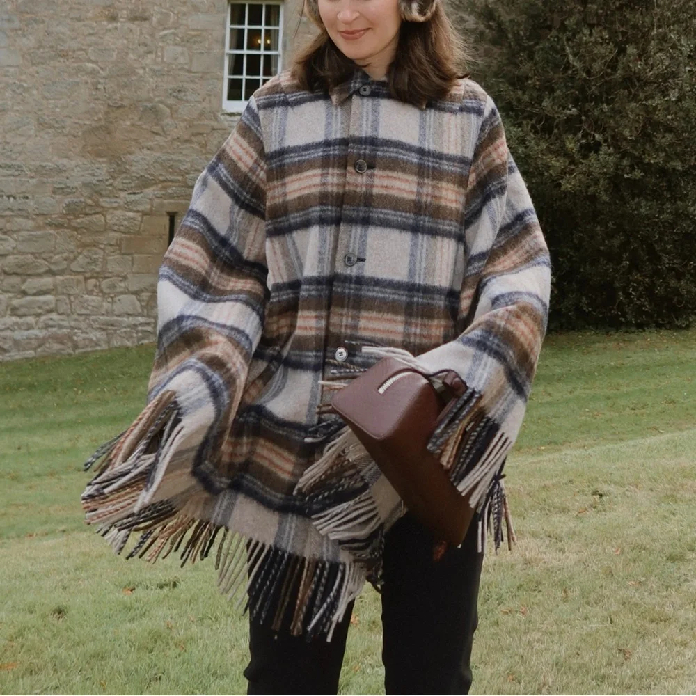 Doen Kent Cape - Maclaine Plaid - Picture 6 of 6